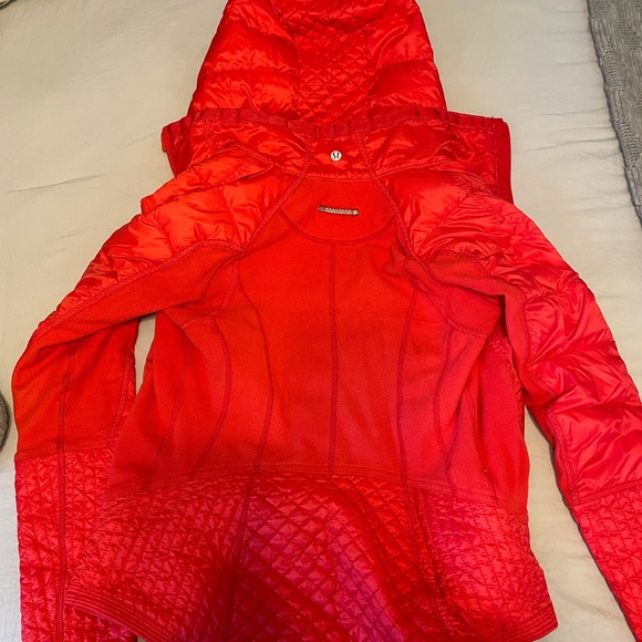 lululemon red bundle up jacket - Picture 5 of 6